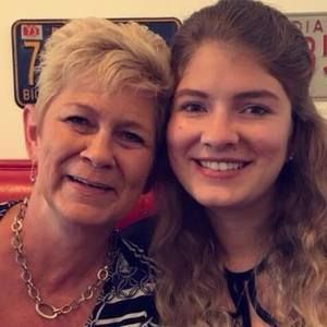 Meet your Posher, Joann